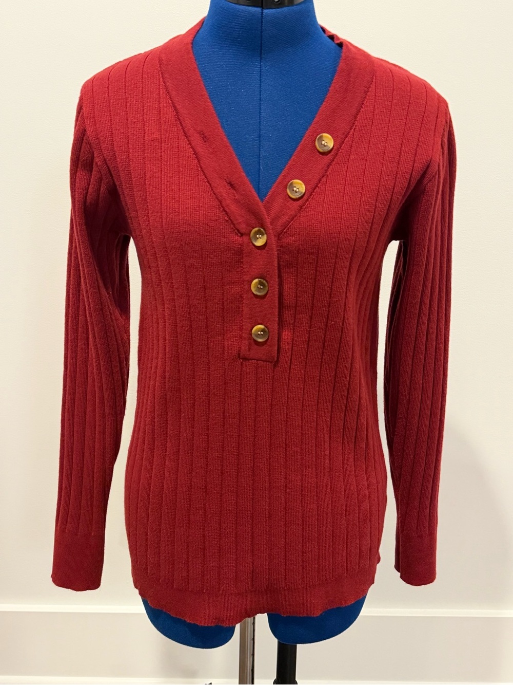 Classic Ribbed Stretch V-Neck Button Sweater - Red